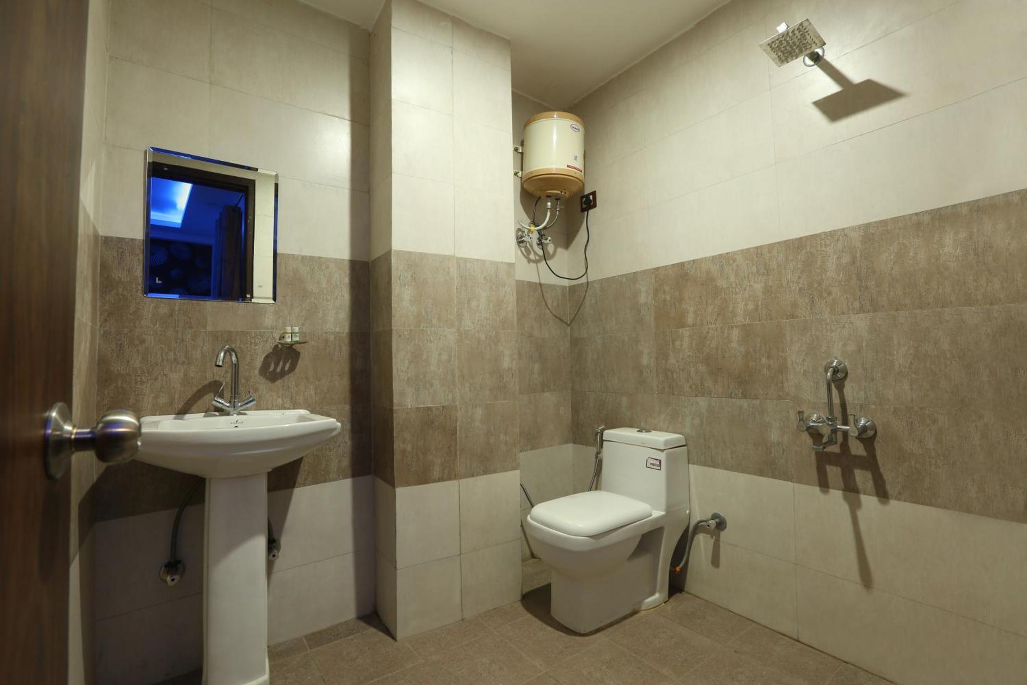 Hotel Triton Grand At Delhi Airport Nové Dillí Exteriér fotografie